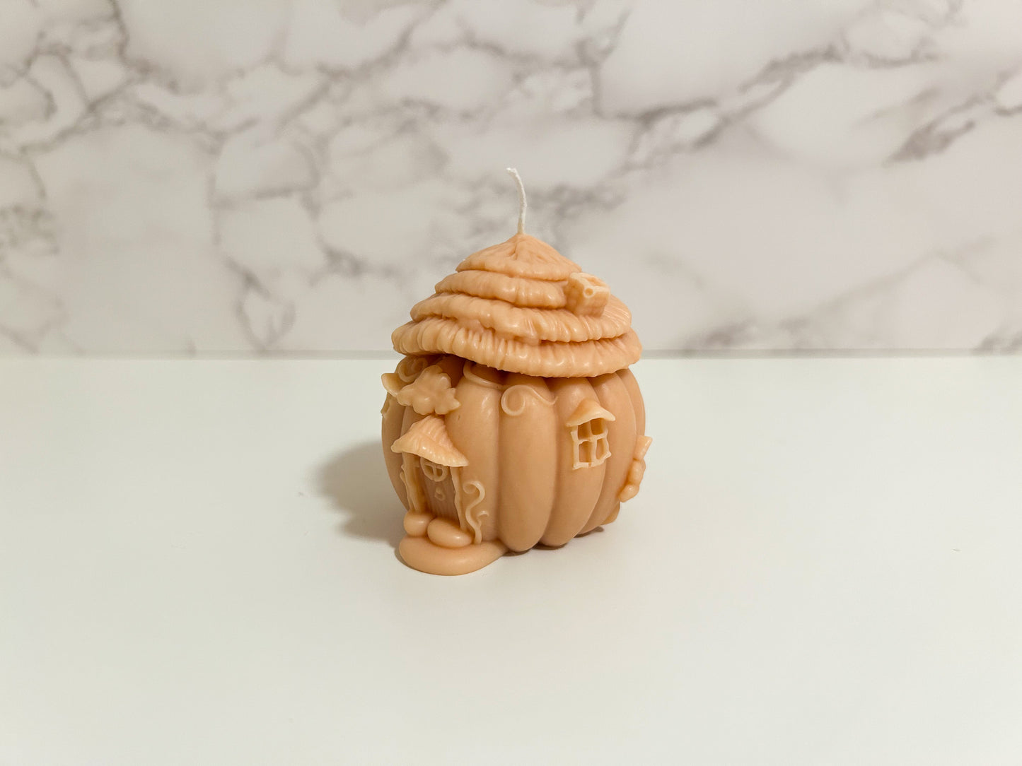 Pumpkin Hut Candle