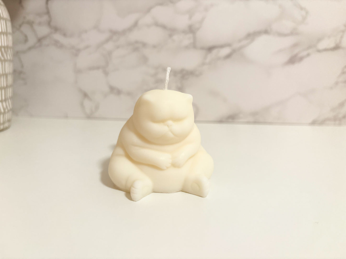 Lazy Cat Candle